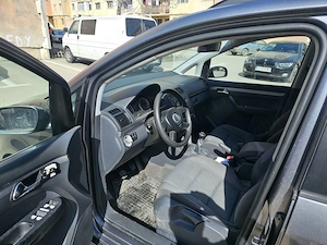 Vw Touran 1.9 TDI 105 CP - imagine 2