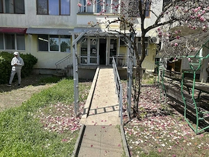 AFACERE LA CHEIE   Frizerie modernă în municipiul Orșova 