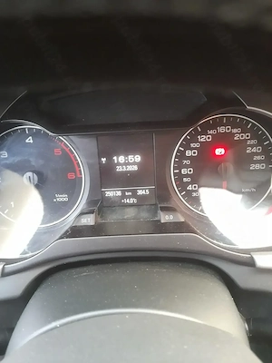 Vând Audi A4 b8 2.0 diesel Automat  - imagine 8