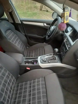 Vând Audi A4 b8 2.0 diesel Automat  - imagine 10