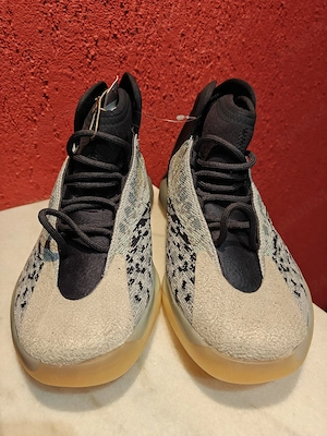 Yeezy Qntm.Original  - imagine 5