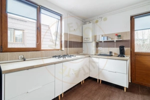 2 camere Titan  - imagine 4