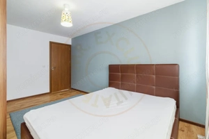 2 camere Titan  - imagine 13