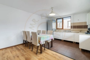 2 camere Titan  - imagine 5