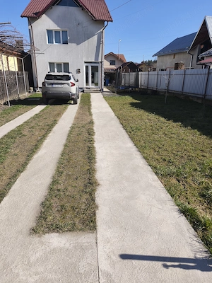 Vând casă cu etaj .. - imagine 6