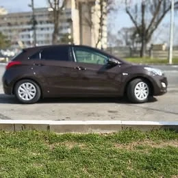 Hyundai i3  km Reali   Stare Excelentă - imagine 4