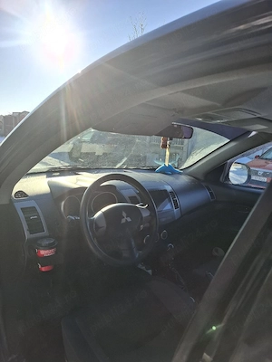 Mitsubishi outlander 2 - imagine 3