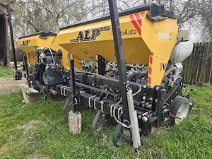 Semanatoare 6 randuri Alp   Kurt cu fertilizare
