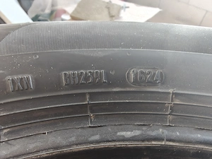 Anvelope vara Pirelli 
