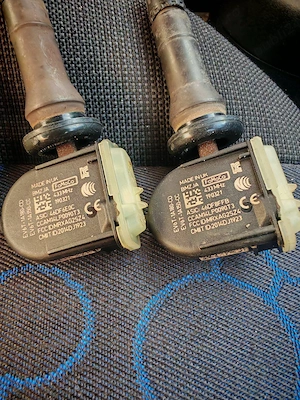 Vând 4 senzori (SET) TPMS originali Ford - imagine 4