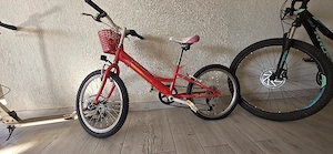 Vand bicicleta fetițe roti 20"
