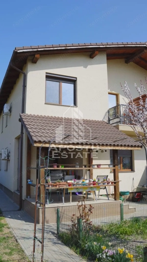 Duplex in exclusivitate in Mosnita Veche cu 4 camere si 3 bai - imagine 2