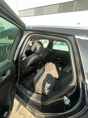 De vanzare astra j  - imagine 8