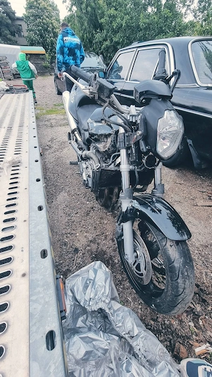 Honda Hornet Dezmembrez 