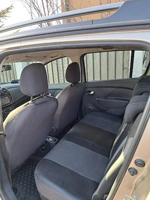 Vand Dacia Sandero Stepway 0,9 benzina unic proprietar, putin rulata  - imagine 6