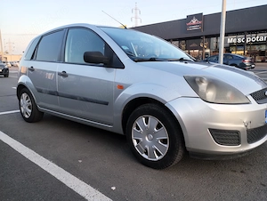 Ford Fiesta 1.4 benzina din 2006, 107500 km