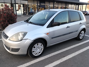 Ford Fiesta 1.4 benzina din 2006, 107500 km - imagine 4