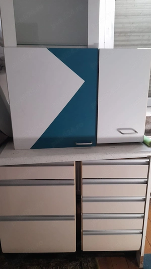 Mobila bucatarie,hota,chiuveta cu baterie 