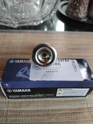 Vind munștiuc trompeta Yamaha 6A4a Nou - imagine 2