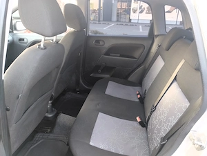 Ford Fiesta 1.4 benzina din 2006, 107500 km - imagine 9