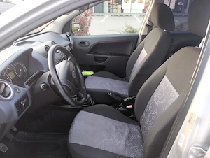 Ford Fiesta 1.4 benzina din 2006, 107500 km - imagine 8