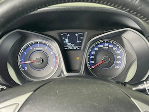 Hyundai iX 20 1.4 Benzina 90 CP An 2013 - imagine 8