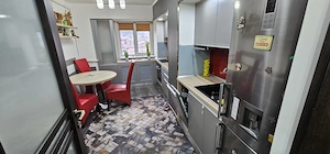 Inchiriez apartament 3 cam cf 1 decomandat ,Central - imagine 2