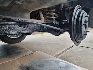 Vând Suzuki Jimny an 2002 motor 1,3 benzină pe lanț  - imagine 3