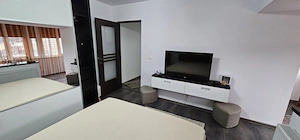 Inchiriez apartament 3 cam cf 1 decomandat ,Central - imagine 7