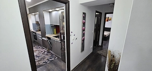 Inchiriez apartament 3 cam cf 1 decomandat ,Central - imagine 15