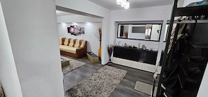 Inchiriez apartament 3 cam cf 1 decomandat ,Central - imagine 18