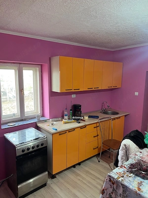 Închiriez casă sat Herneacova