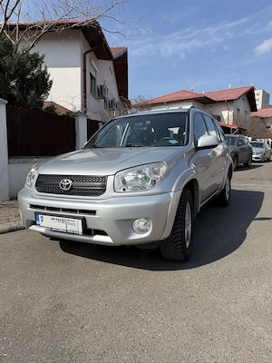 Toyota RAV4 2005 - 2.0 VVT-i 150 CP, benzina+GPL, 4x4 permanent, intretinuta, proprietar