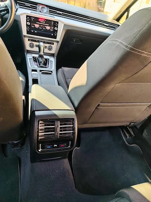 Volkswagen Passat   B8 2017  1.6 TDI 120. CP . Cutia Automată DSG 7+ 1 trepte - imagine 10