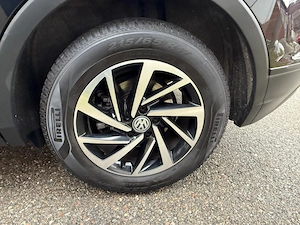 VW Tiguan, an 2019, 2.0 TDI   150 CP, cutie automată DSG, navi mare, camera, carlig de remorcare - imagine 12