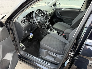 VW Tiguan, an 2019, 2.0 TDI   150 CP, cutie automată DSG, navi mare, camera, carlig de remorcare - imagine 14