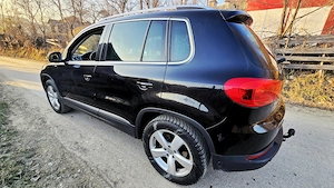VW Tiguan 2015 2.0 TDI DSG 4Motion Panoramic Navi Cârlig - imagine 10