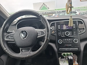Renault Megane  - imagine 6