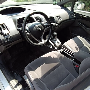 Honda Civic Hibrid Automată  - imagine 7