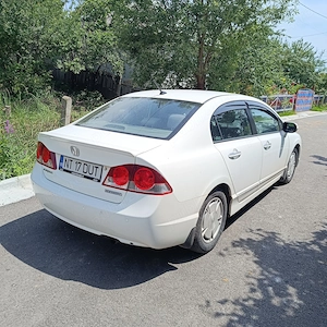 Honda Civic Hibrid Automată  - imagine 3