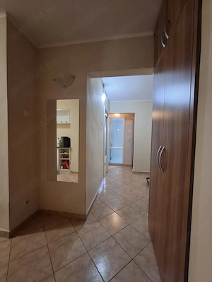 De vanzare apartament 3 camere, zona Decebal-Dacia - imagine 2