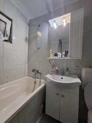 De vanzare apartament 3 camere, zona Decebal-Dacia - imagine 9