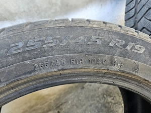 Anvelope iarna 255 45 r19 102v