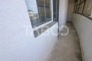 Apartament de vanzare decomandat cu 3 camere balcon etaj 2 in Turnisor - imagine 6