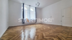 Apartament in vila Central Brasov - imagine 4