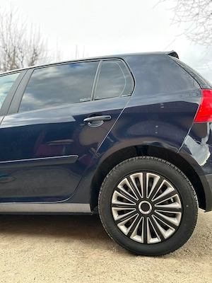 Vând Volkswagen Golf 5   1.9 TDI   4Motion (4x4)   6 Trepte  Descriere: Vând Golf 5, motor 1.9 TDI,  - imagine 5