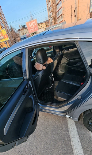 Proprietar Vand VW Arteon Panoramic R Line interior-exterior  4 Motion - imagine 8