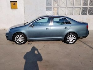 Volswagen Jetta, an 2009 - imagine 2