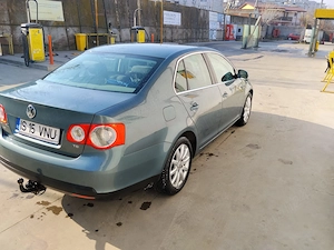 Volswagen Jetta, an 2009 - imagine 4