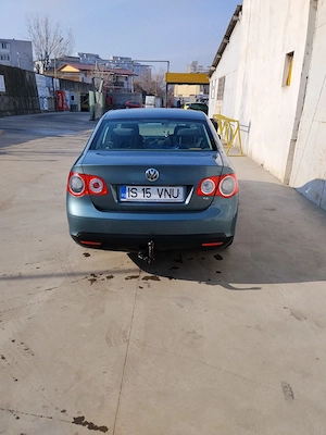 Volswagen Jetta, an 2009 - imagine 3